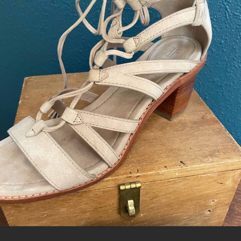 Frye Tan Brielle Gladiator Suede Heeled Sandal 9.5